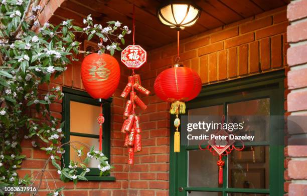 chinese new year lanterns - chinese prepare for lunar new year stock-fotos und bilder