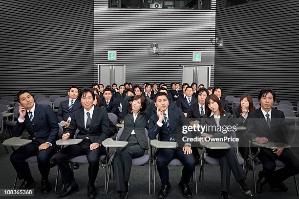 ゆったりしたビジネス人々の授業シアター形式 - セミナー　日本人 ストックフォトと画像