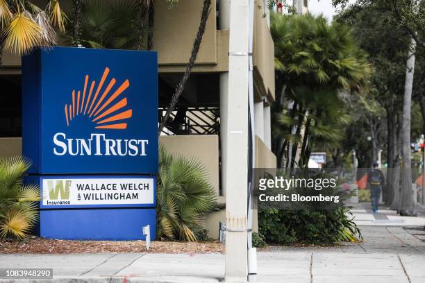 Signage is displayed outside of a SunTrust Banks Inc. Branch in St. Petersburg, Florida, U.S., on Monday, Jan. 14, 2019. SunTrust Banks Inc. Is...