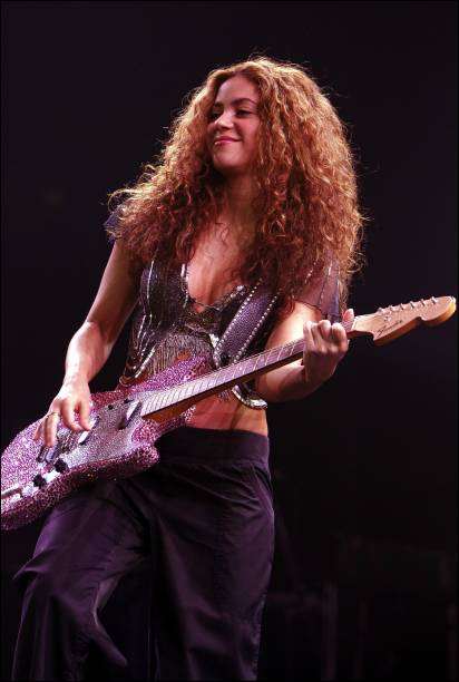 Shakira performs in concert at Bercy in Paris, France on February 16, 2007.