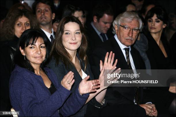 Anne Hidalgo, Carla Bruni Sarkozy, Penelope Cruz in Paris, France on December 12, 2008.