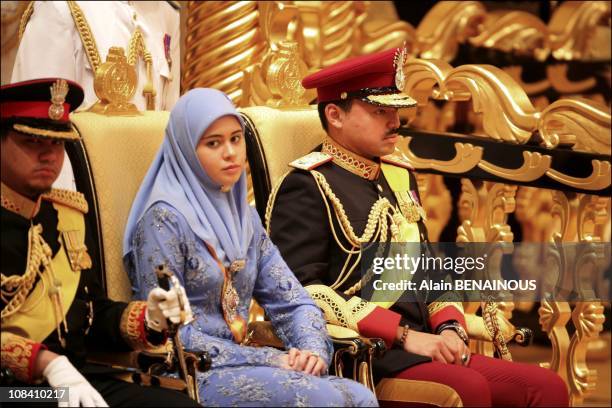Princess Sarah Rozesi 378 Sarah Crown Princess Of Brunei Stock Photos, High-Res Pictures, and ...