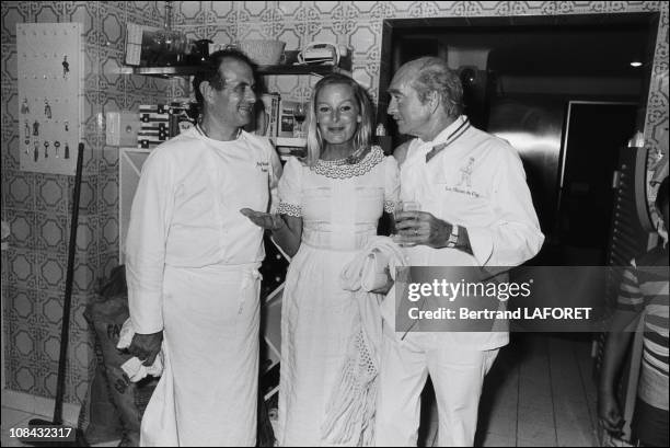 Paul Bocuse, Elliet Karajane and Eddie Barclay during the "Nuit Blanche" event held by Eddie Barclay on July 19, 1980 in Saint-Tropez,France.