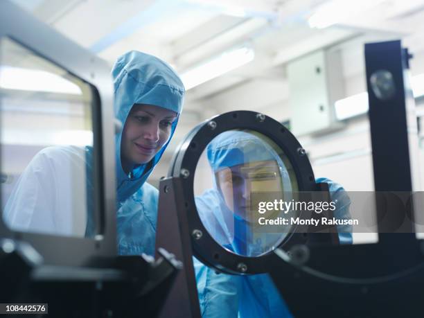Science Filtration Photos and Premium High Res Pictures - Getty Images