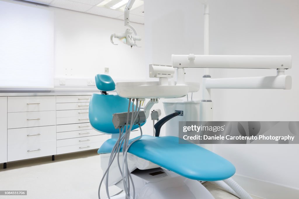 Dentist chair