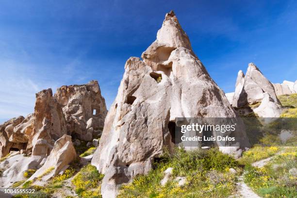 cappadocia fairy chimney rock formations - göreme stock-fotos und bilder