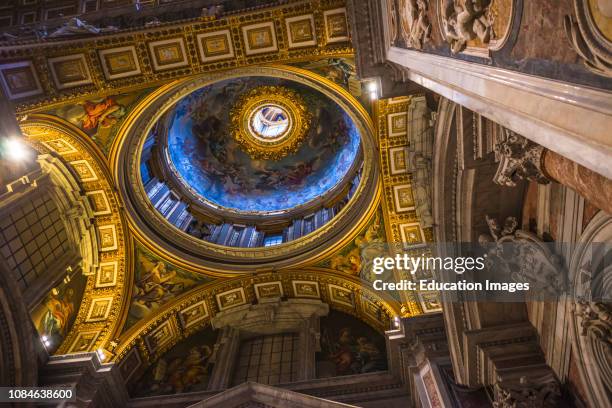 Ceiling detailing of Minor Cupola of St Peters Cathedral, Vatican city, Rome, Lazio, Italy.