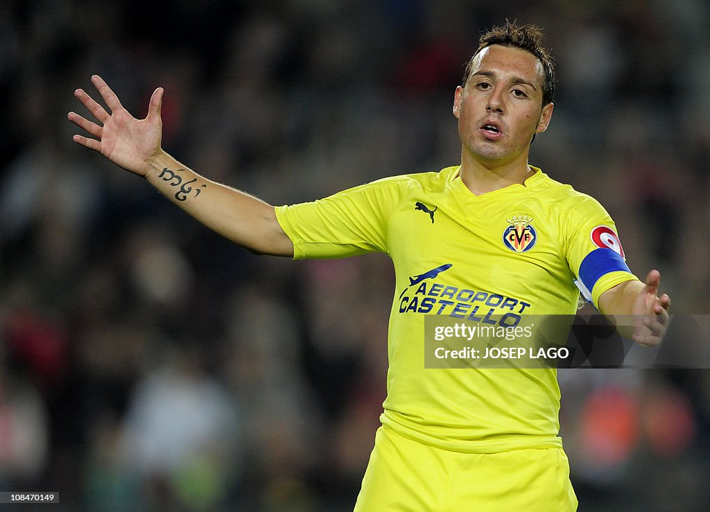 Villarreal's midfielder Santi Cazorla ge