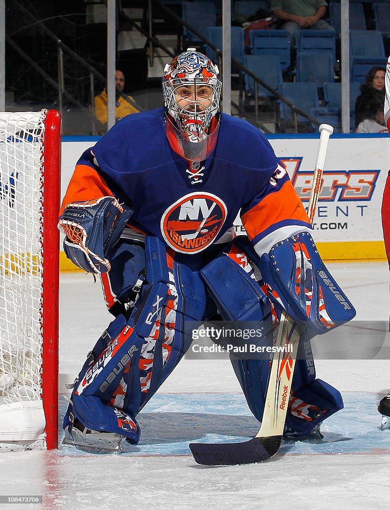 Carolina Hurricanes v New York Islanders