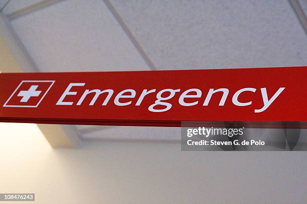 red emergency sign at hospital - emergancy communication stock pictures, royalty-free photos & images