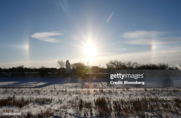 Ice Refraction Ice Refraction Photos and Premium High Res Pictures - Getty Images