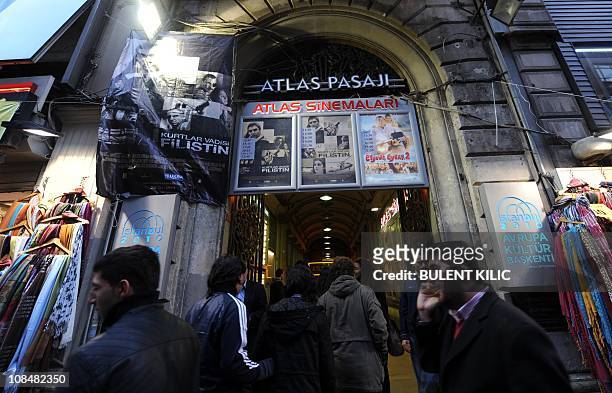 FRENCHTurkish people enter a movie theater in Istanbul, on January 28, 2011. "Valley of the Wolves: Palestine" -- to be shown in a dozen of European...