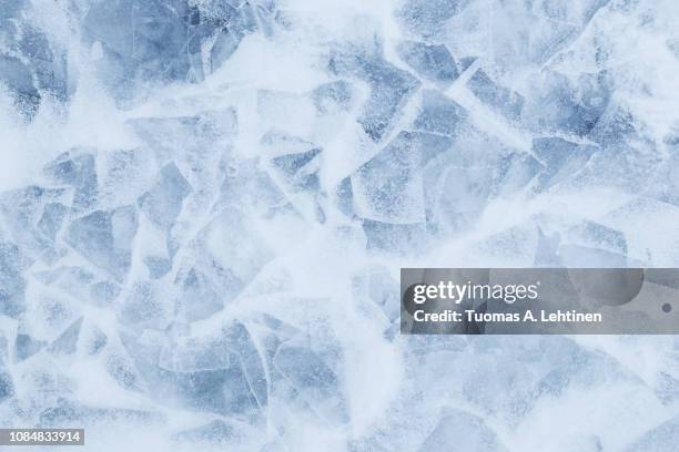 minimalistic background of snow and ice - texture gel photos et images de collection