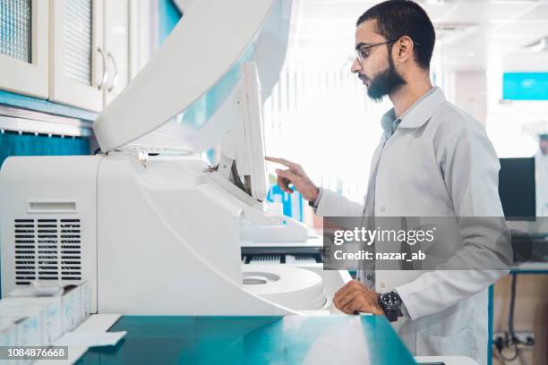 Compounding Lab Photos and Premium High Res Pictures - Getty Images