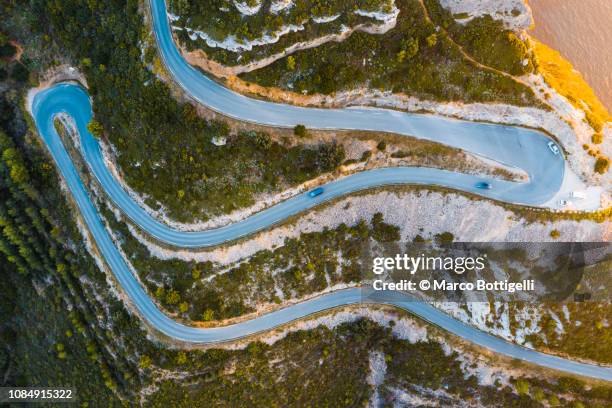 routes des cretes scenic drive, falaises de cassis, french riviera, france. - autoroute france stock pictures, royalty-free photos & images