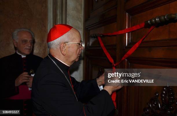 Roman Catholic cardinals on Monday started their last week of preparations in Rome, Italy on April 12 before sealing themselves off from the world in...