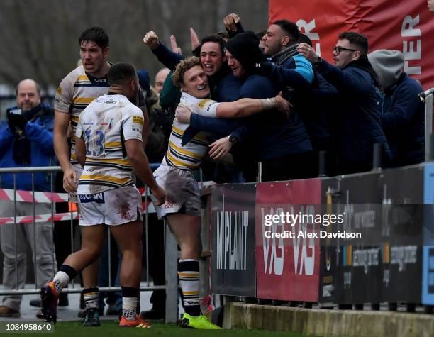 Tom Howe Rugby 12 Dean C Worcester Stock Photos, High-Res Pictures, and Images - Getty ...