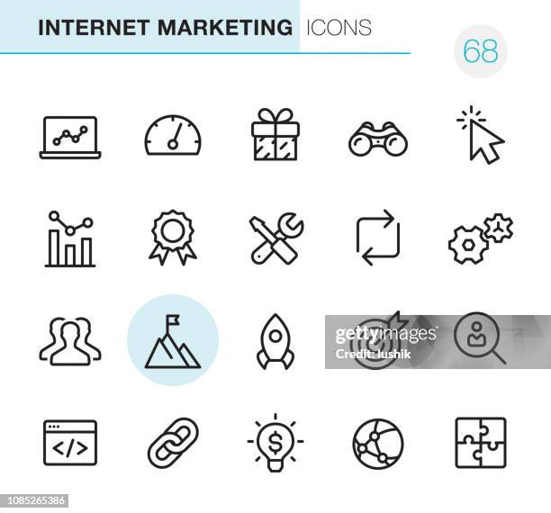 ilustraciones, imágenes clip art, dibujos animados e iconos de stock de marketing en internet - los perfectos iconos pixel - actualización de software