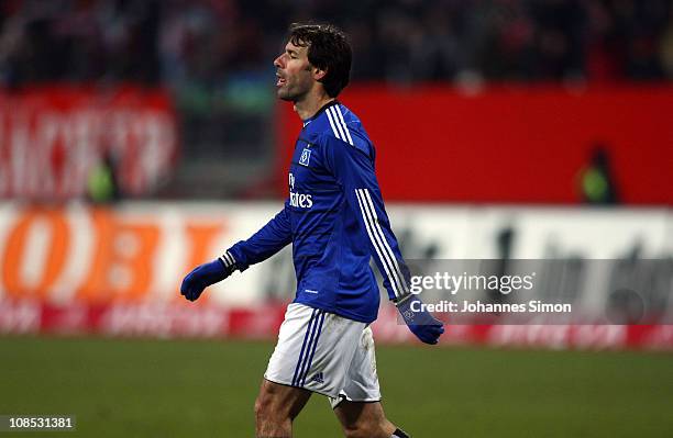 Ruud van Nistelrooy of Hamburg leaves the pitch after the Bundesliga match between 1. FC Nuernberg and Hamburger SV at Easy Credit Stadium on January...