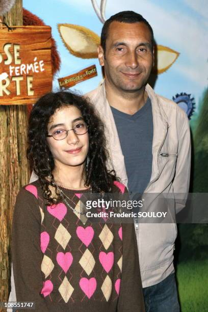 Zinedine Soualem with his daughter Mouna in Paris, France on October 08, 2006.