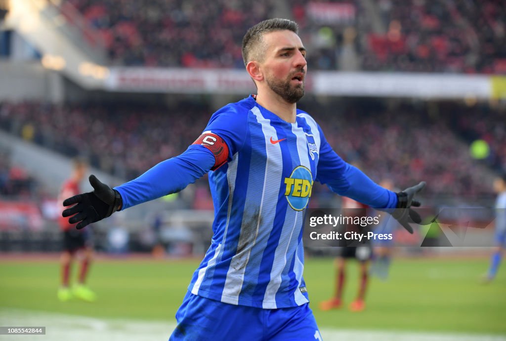 1 FC Nuernberg v Hertha BSC - Bundesliga
