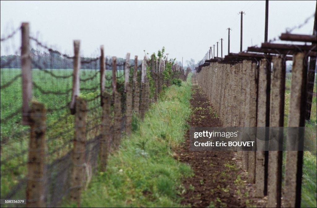 Dismantling the iron curtain in Hungary on May 01st, 1989.