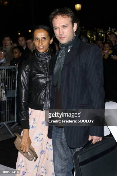 Vincent Perez and wife Karine Sila in Paris, France on October 24, 2006.