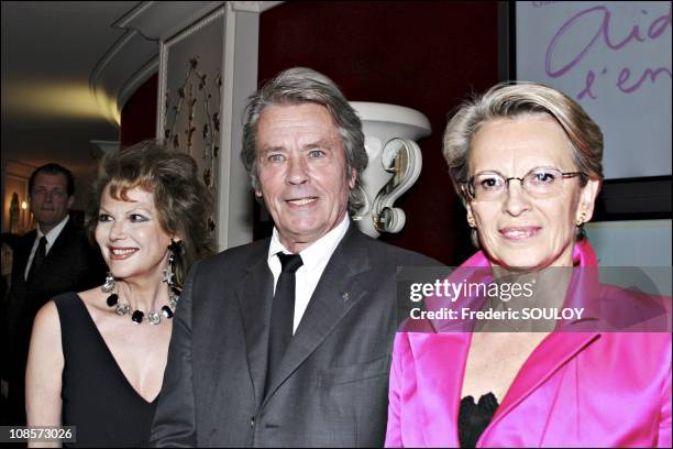 Claudia Cardinale, Alain Delon, Michele Alliot Marie in Paris, France on May 30th, 2005.