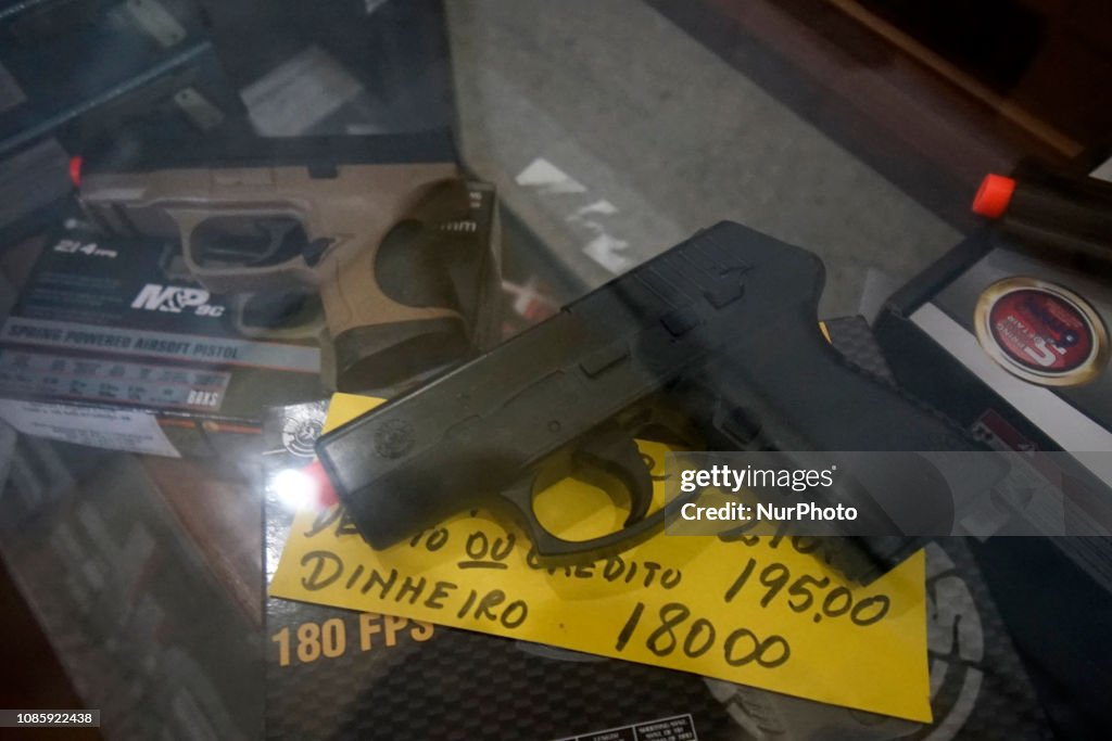 Bolsonaro's Arms Decree Raises Questions On Fight Against Violence In Brazil
