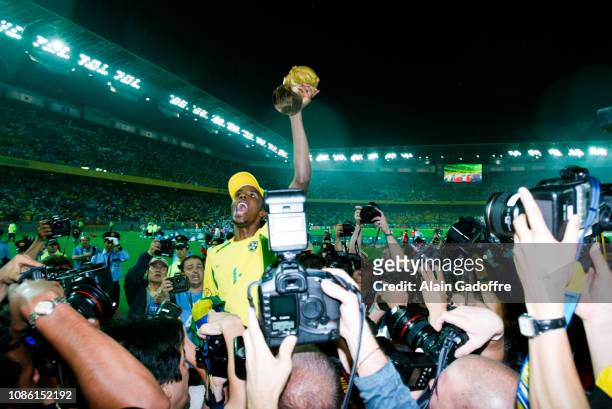 Celebrates winning during the FIFA world cup match final between Germany and Brazil on June 30, 2002 in Nissan Stadium, Japan.