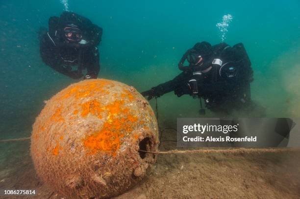 Two combat swimmers, specialized in mine clearance, during a training mission at the Hubert Commando School, on April 01, 2011 in...