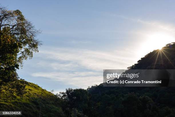 paisagens no fim da tarde - brasil paisagens stock pictures, royalty-free photos & images