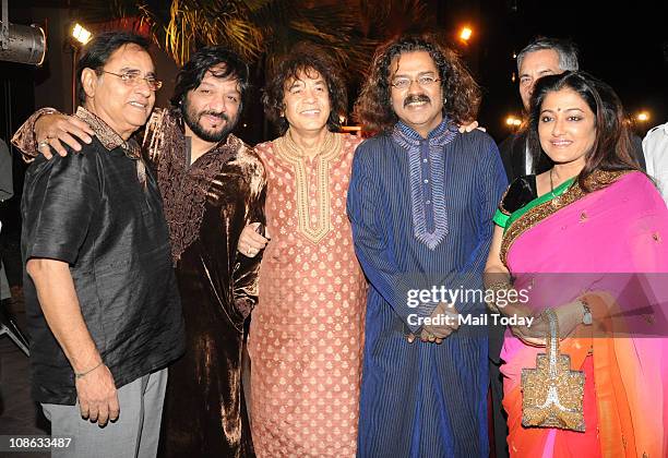 Roop Kumar 93 Roop Kumar Rathod Photos & High Res Pictures - Getty Images