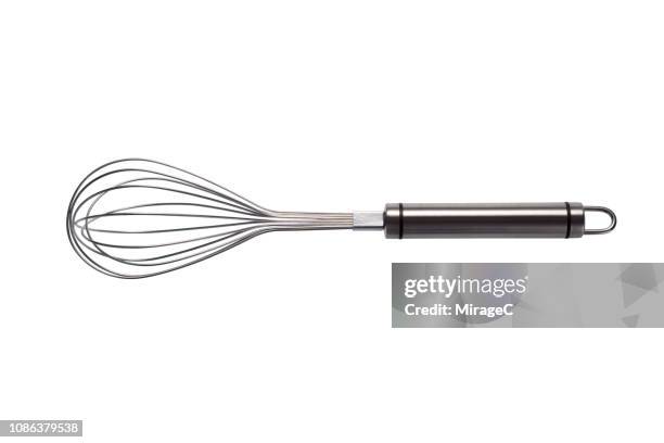 stainless steel whisk - utensílio de cozinha imagens e fotografias de stock