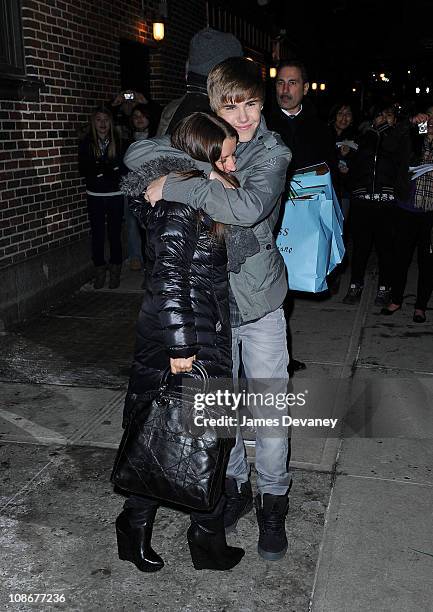 Justin Bieber and his mother Pattie Mallette visit "Late Show With David Letterman" at the Ed Sullivan Theater on January 31, 2011 in New York City.