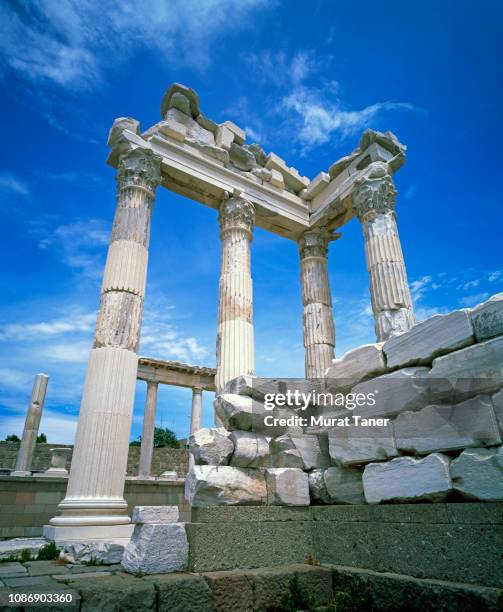 acropolis of pergamon - ruined stock-fotos und bilder