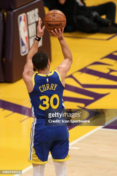 Golden State Warriors guard Stephen Curry shoots a three from the corner during the Golden State Warriors game versus the Los Angeles Lakers on...
