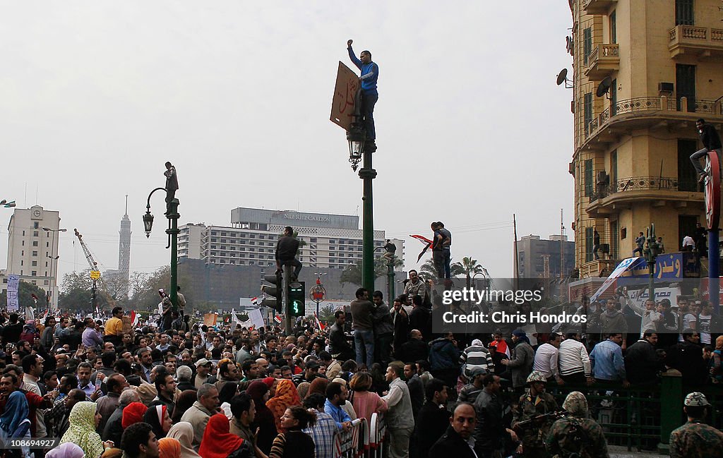 Egypt Protesters Continue To Defy Presidential Regime