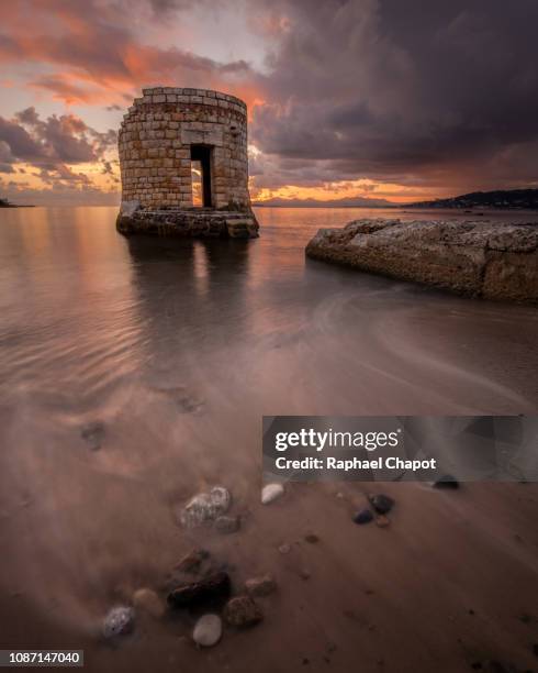 cap d'antibes, provence-alpes-côte-d'azur, french riviera, france - antibes stock pictures, royalty-free photos & images