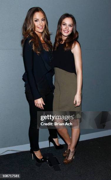 Actors Minka Kelly and Leighton Meester visit the Apple Store Soho on February 1, 2011 in New York City.