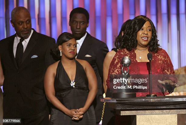 James Pickens Jr., Chandra Wilson, Isaiah Washington, presenter and Shonda Rhimes accept the award for Outstanding Drama Series for "Grey's Anatomy"