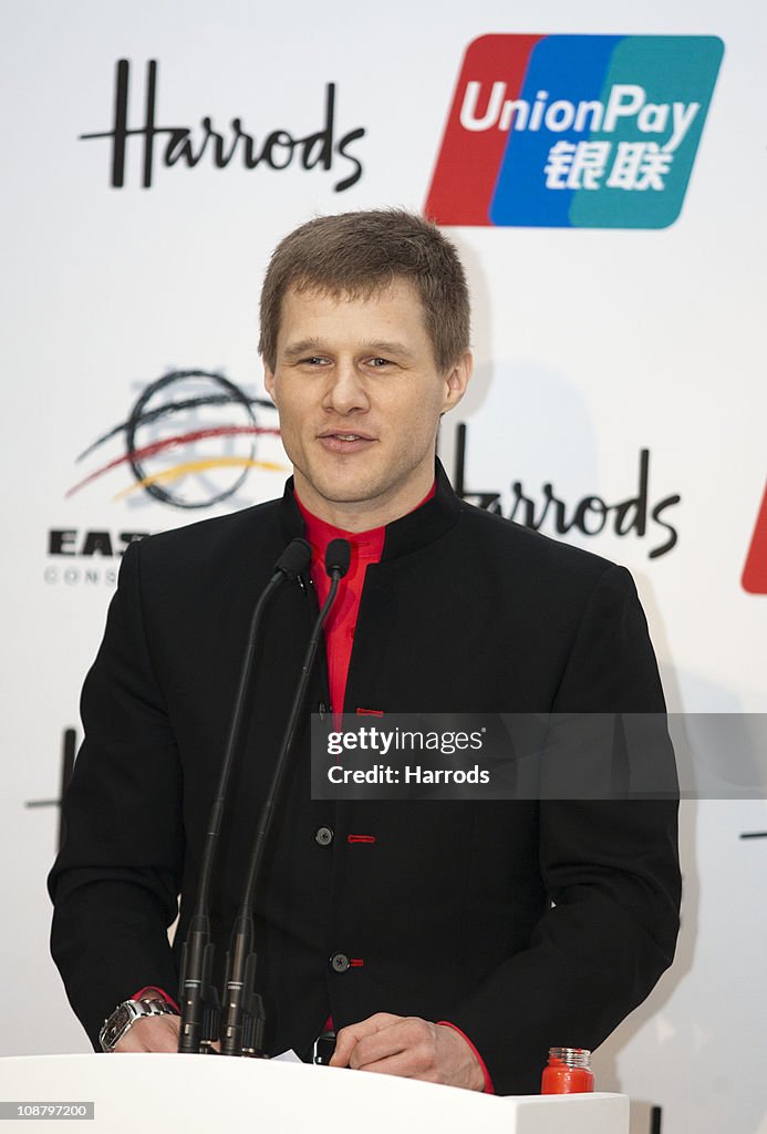 Harrods Customers Use UnionPay Debit Cards To Make Purchases