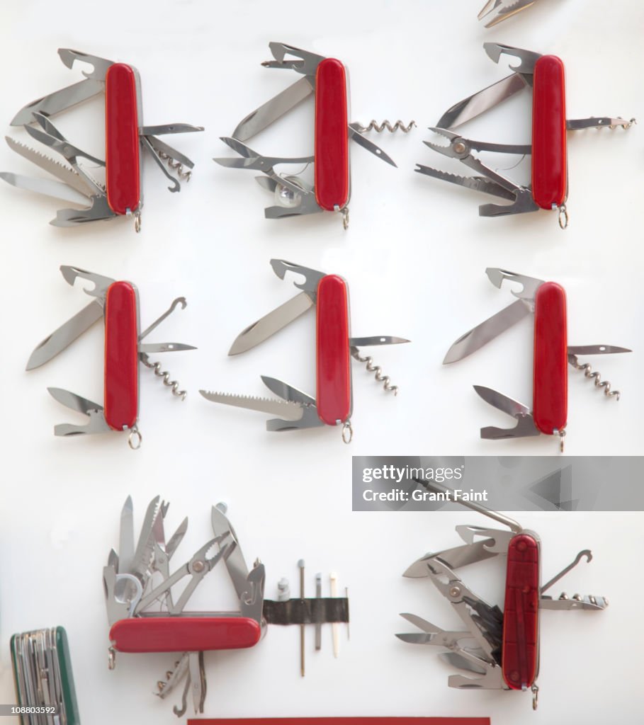 Display of pocket knifes.