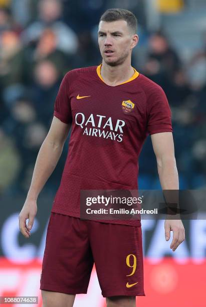 Edin Dzeko of AS Roma looks on during the Serie A match between Parma Calcio and AS Roma at Stadio Ennio Tardini on December 29, 2018 in Parma, Italy.