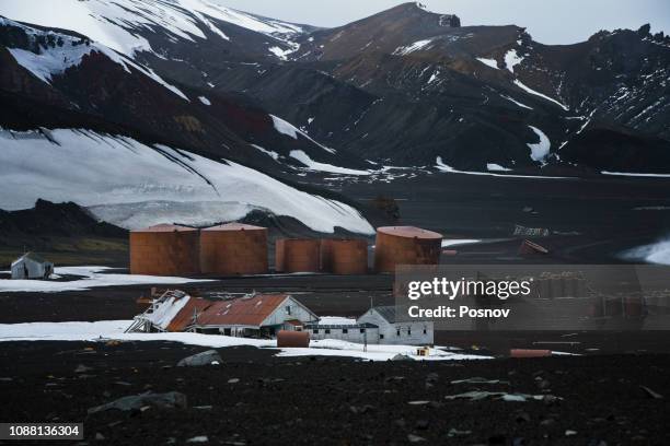 british base and old whaling station - deception island foto e immagini stock