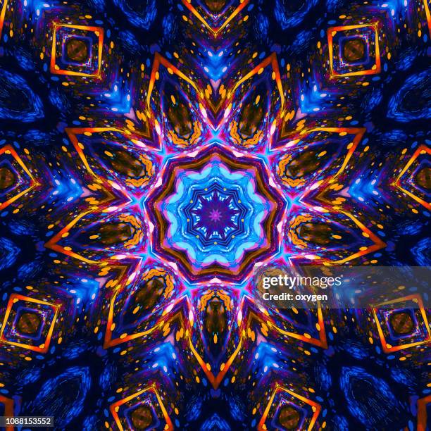 seamless kaleidoscopic dark floral pattern background - kaléidoscope photos et images de collection