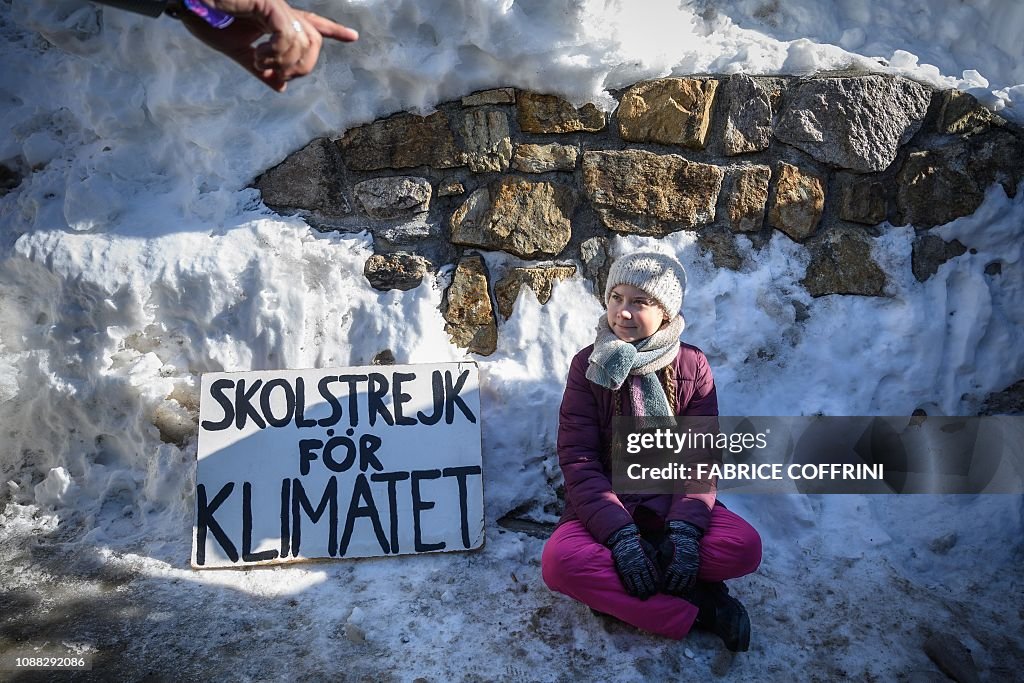 TOPSHOT-DOUNIAMAG-SWITZERLAND-DAVOS-politics-economy-diplomacy-CLIMATE