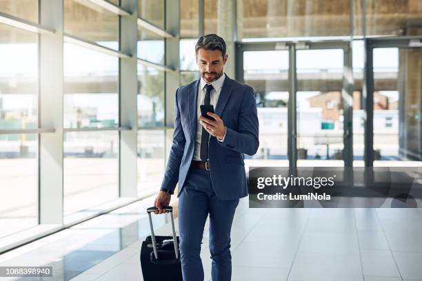 waiting for his call to success - business class imagens e fotografias de stock