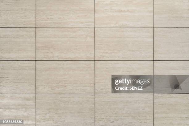 empty studio background - pared fortificada fotografías e imágenes de stock