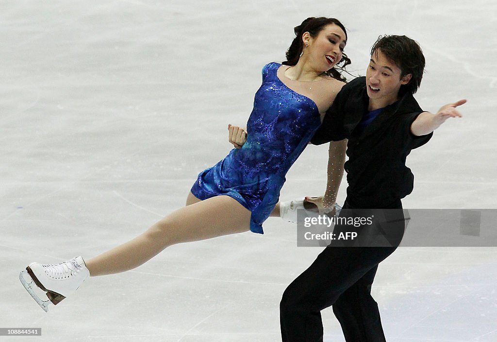 Cathy Reed and Chris Reed of Japan perform on February 5, 2011 during ...